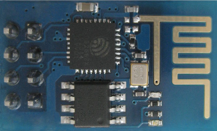 módulo WiFi ESP8266 esp-02