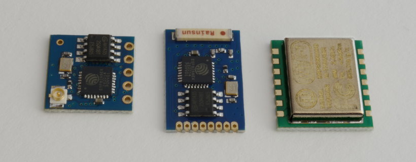 Varias versiones de módulos ESP8266 en diferentes formatos